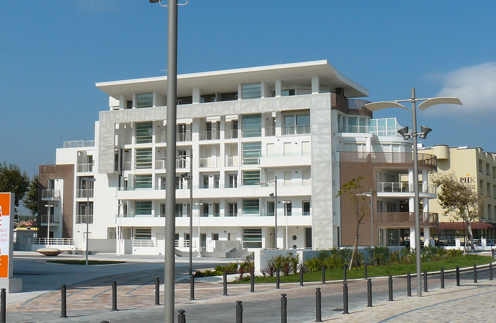 MISANO ADRIATICO (Rn) – AGENTE: PAOLO BENZI 348.7309540