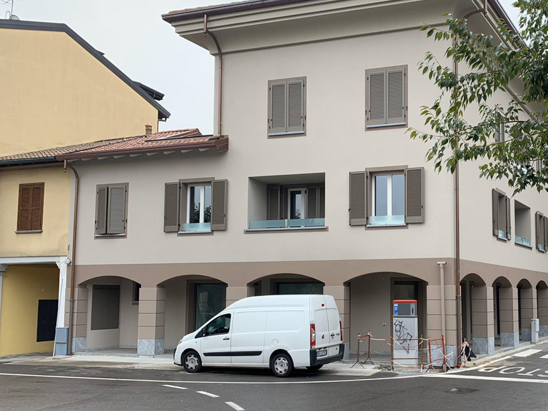 VIGNATE (MI) – AGENTE: MARCO LANARO 340.6332494