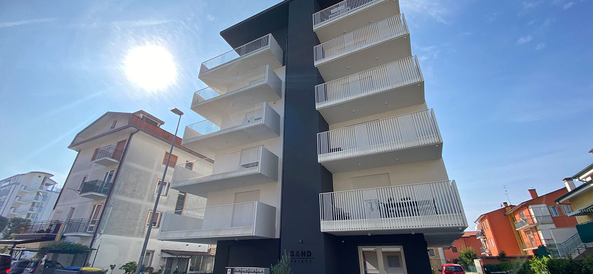 JESOLO (VE) – AGENTE: SARTORI SIMONE  348.5412839