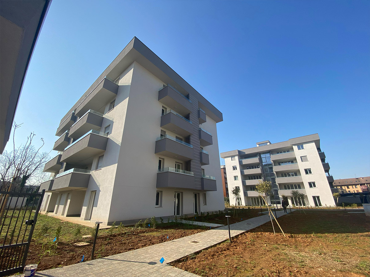 MONZA – AGENTE: MARCO LANARO 340.6332494