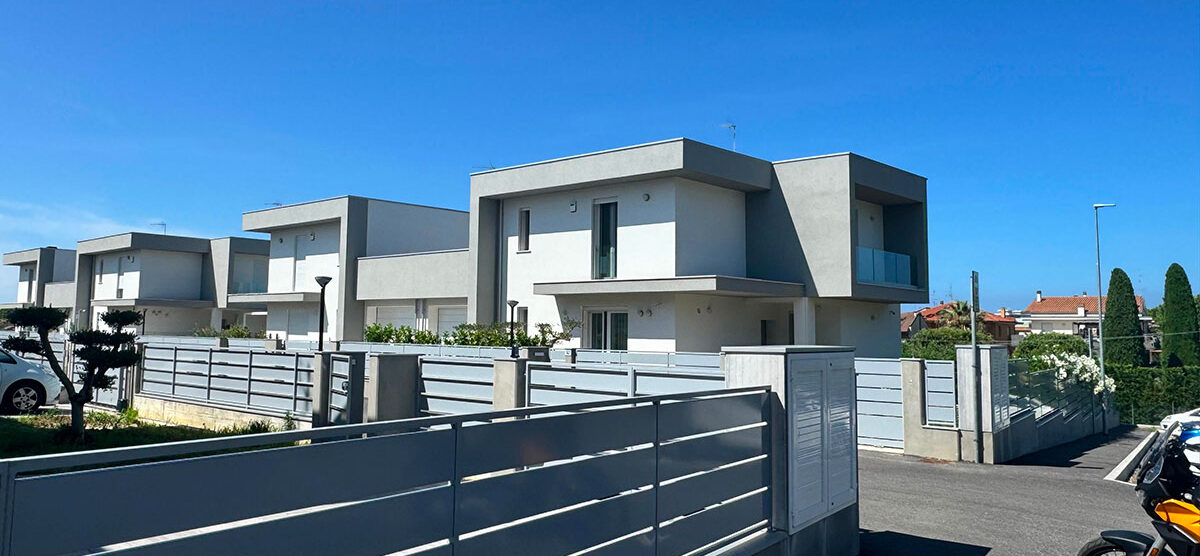 VISERBA (RN) – AGENTE: PAOLO BENZI 348.7309540