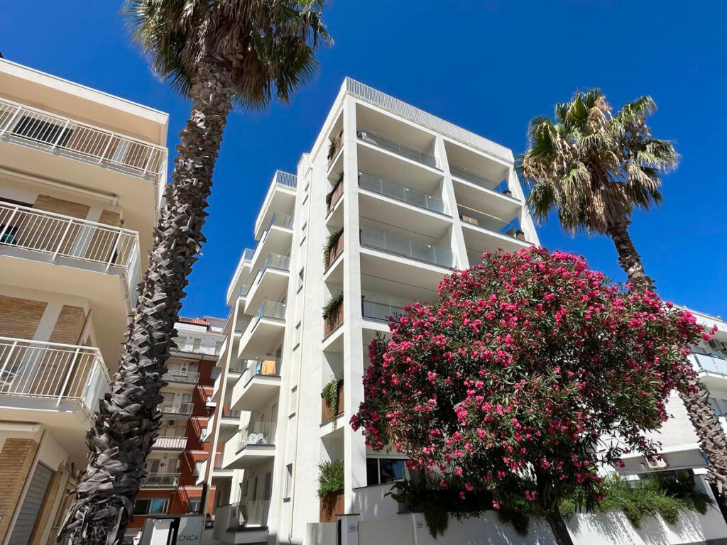 SAN BENEDETTO DEL TRONTO - AGENTE: ZAMPERETTI SEBASTIANO 389.1555570