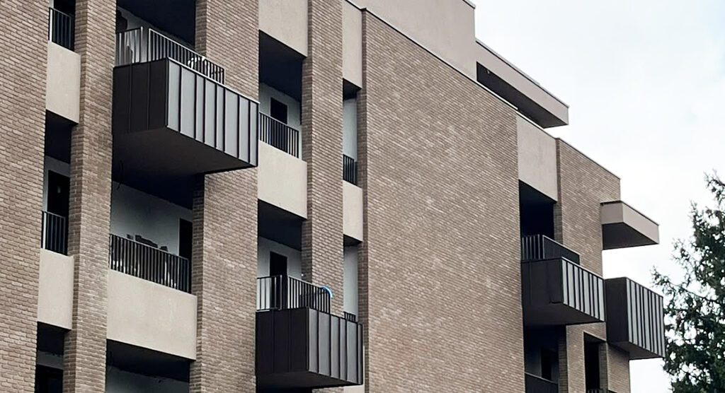 VEDANO AL LAMBRO (MB) – AGENTE: MARCO LANARO 340.6332494